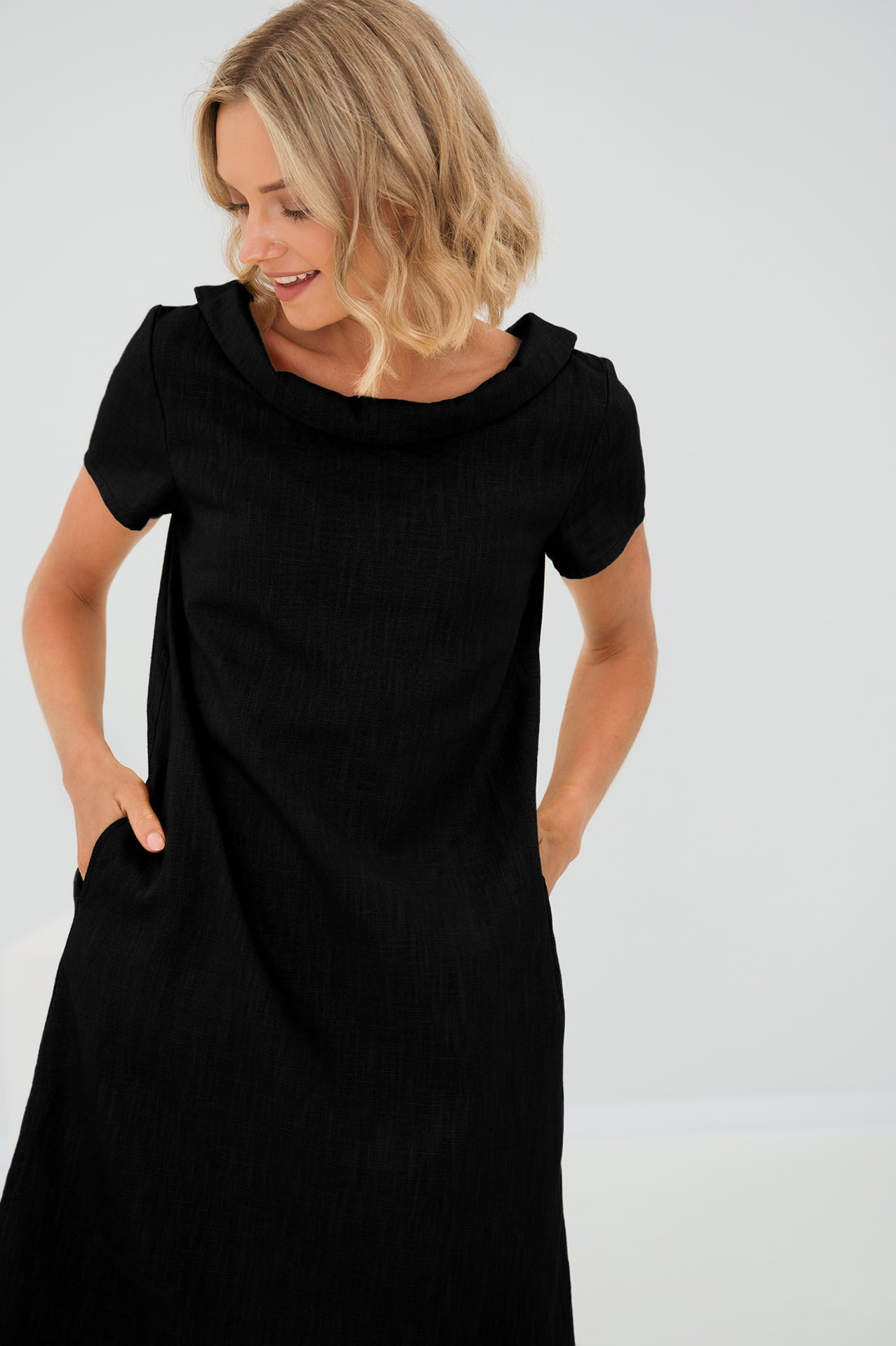 Linen Dress STORY - Black
