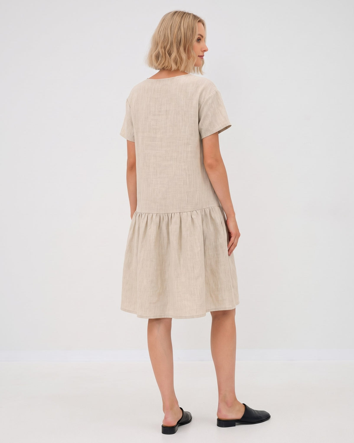 LeMuse BLOSSOM linen dress in beige – studio back #Color_Beige