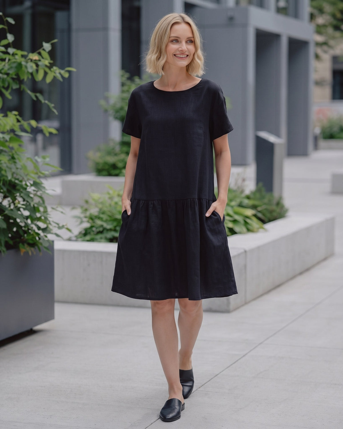 LeMuse BLOSSOM linen dress in black – lifestyle outdoors #Color_Black