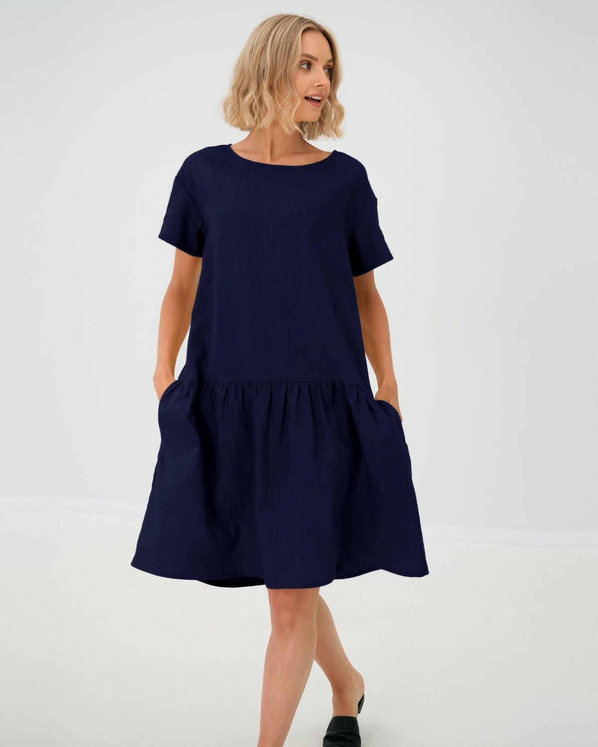 LeMuse BLOSSOM linen dress in deep blue – studio front #Color_Deep blue