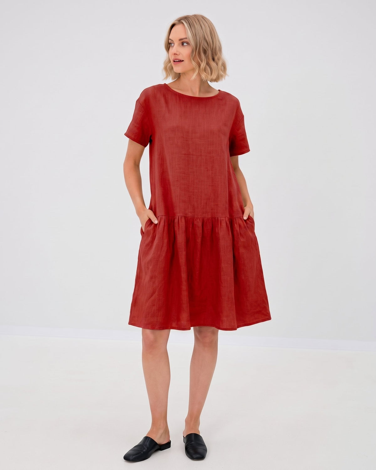 BLOSSOM – Linen Blend Tiered Midi Dress – Red suknelė, priekis #Color_Red