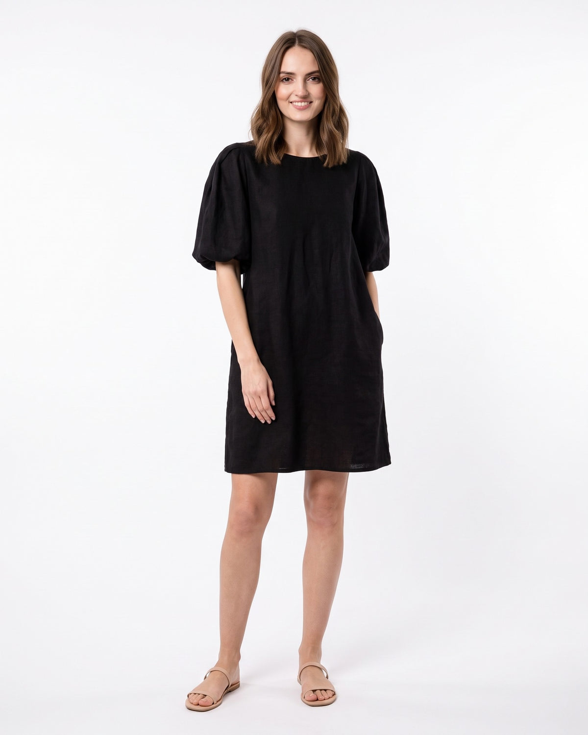 CHARM – Black suknėlė, priekis pilnu ūgiu studija #Color_Black