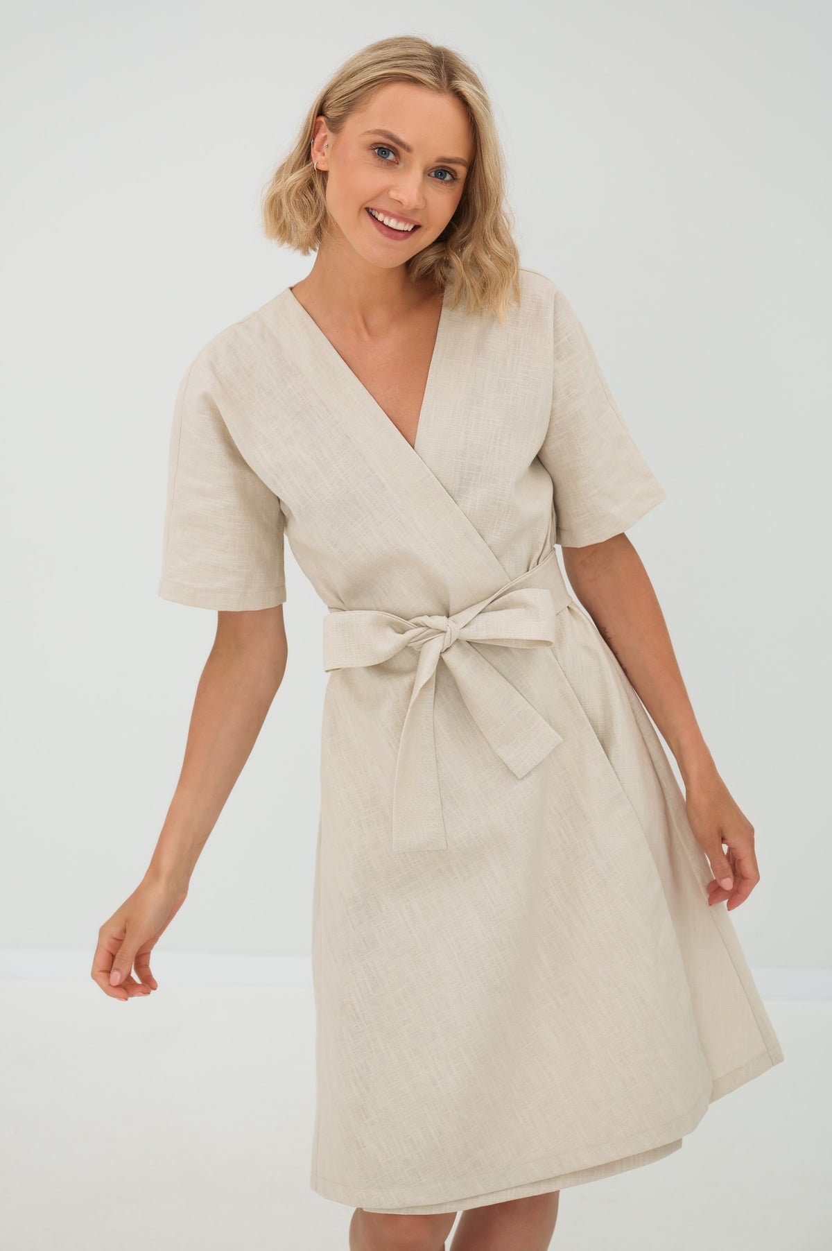 LeMuse CHLOE linen dress in beige – waist tie detail #Color_Beige
