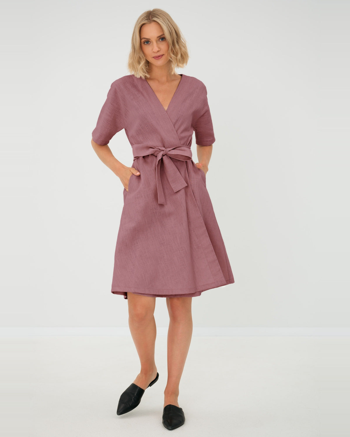 LeMuse CHLOE linkjole i støvrosa – forfra i studio, full lengde #Color_Dusty rose