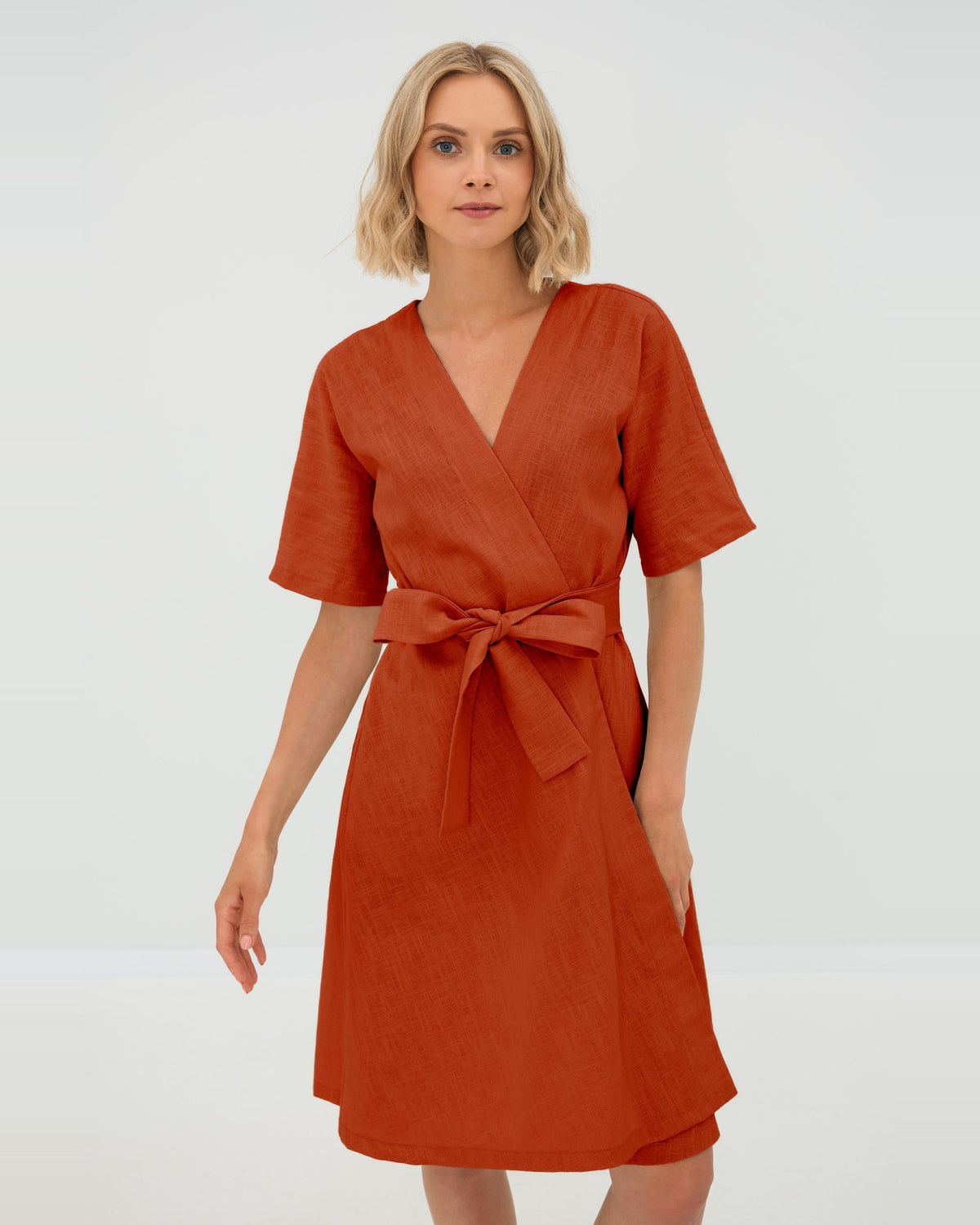 LeMuse CHLOE linkjole i oransje – 3/4-vinkel i studio #Color_Orange