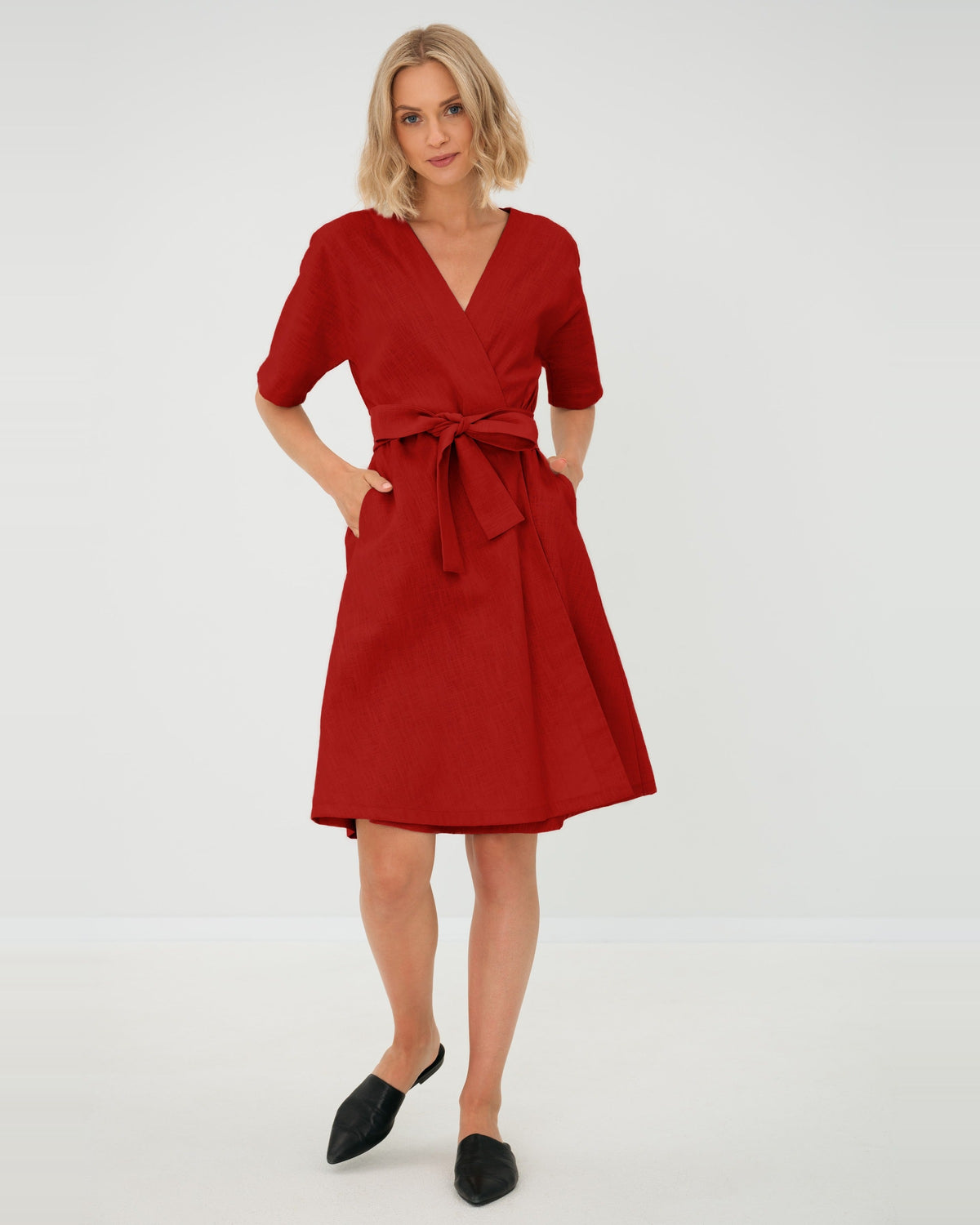 LeMuse CHLOE linkjole i rød – forfra i studio, full lengde #Color_Red