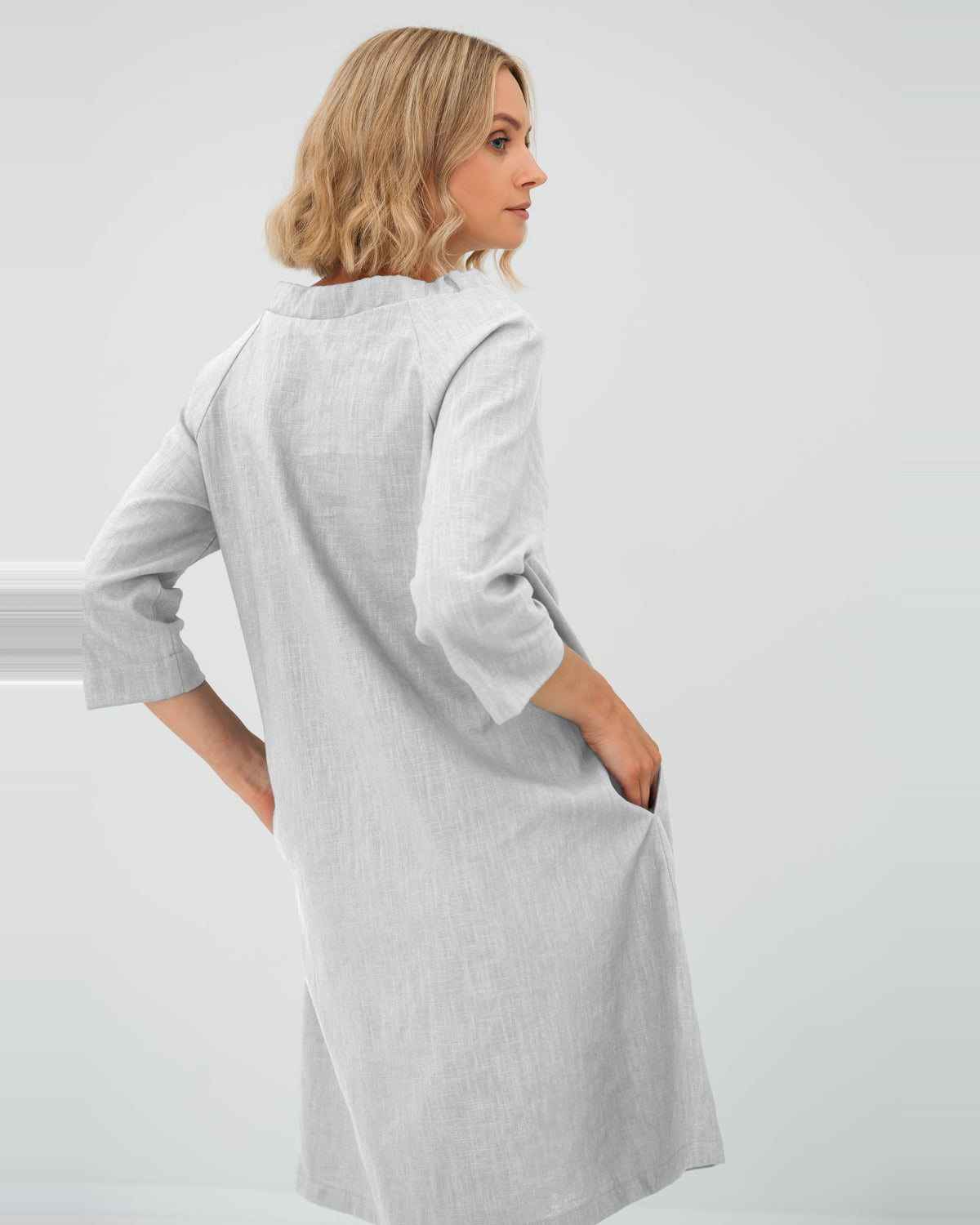 LeMuse FRENCH linen dress in white – back view #Color_White