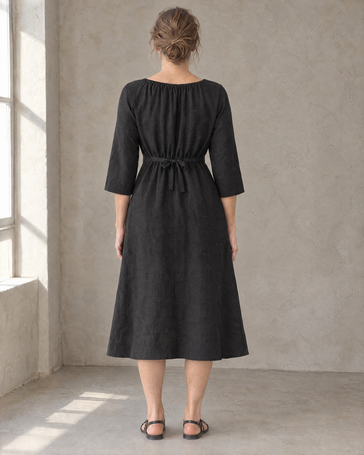 HELENA linen dress in Black, back view with tied waist