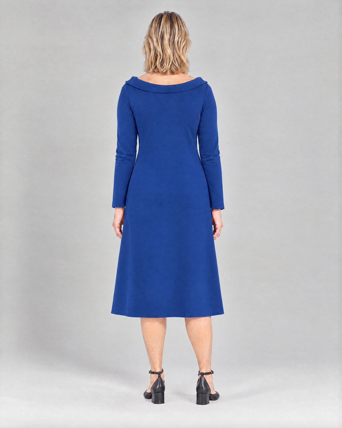 STORY TALL Punto – cobalt blue A-line dress, back view, clean back without bow