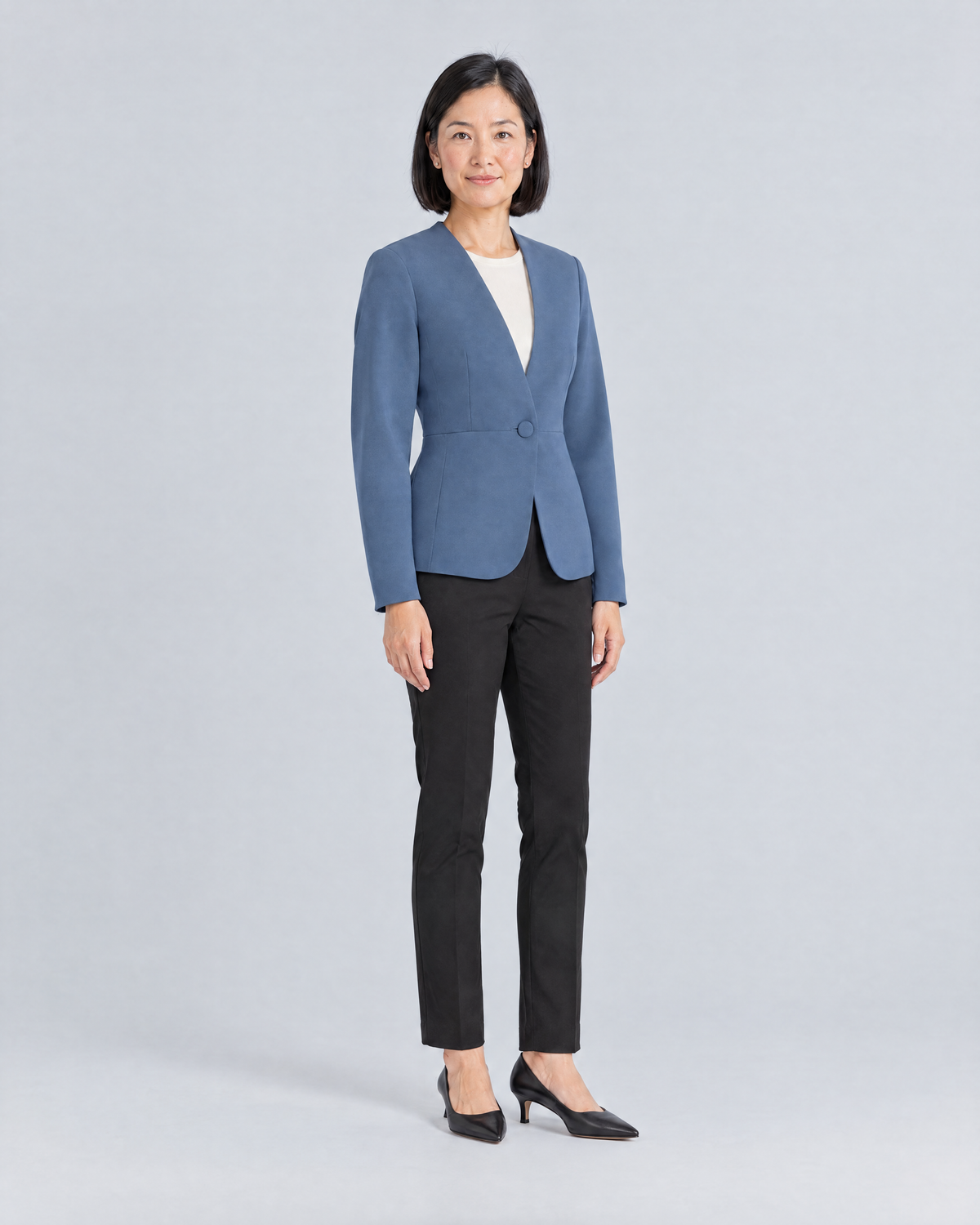 RIVA MOVE blue jacket, three-quarter view