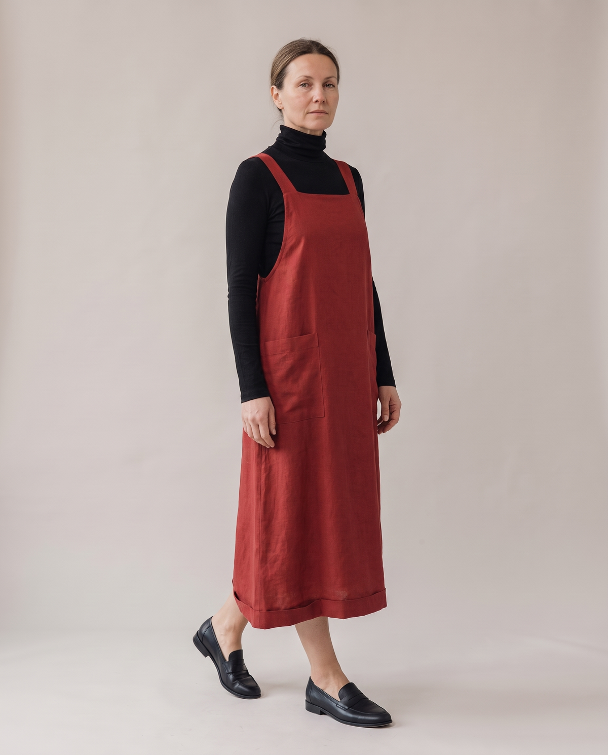 LAYER linen pinafore dress in Red, three-quarter view