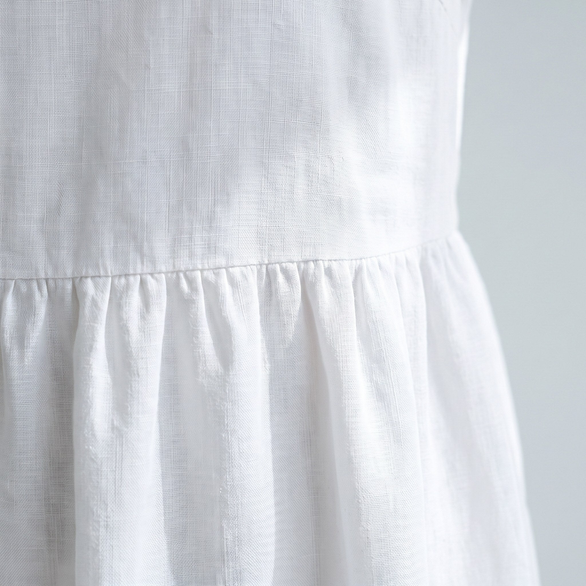 LUNA — Relaxed Linen Dress with Pockets