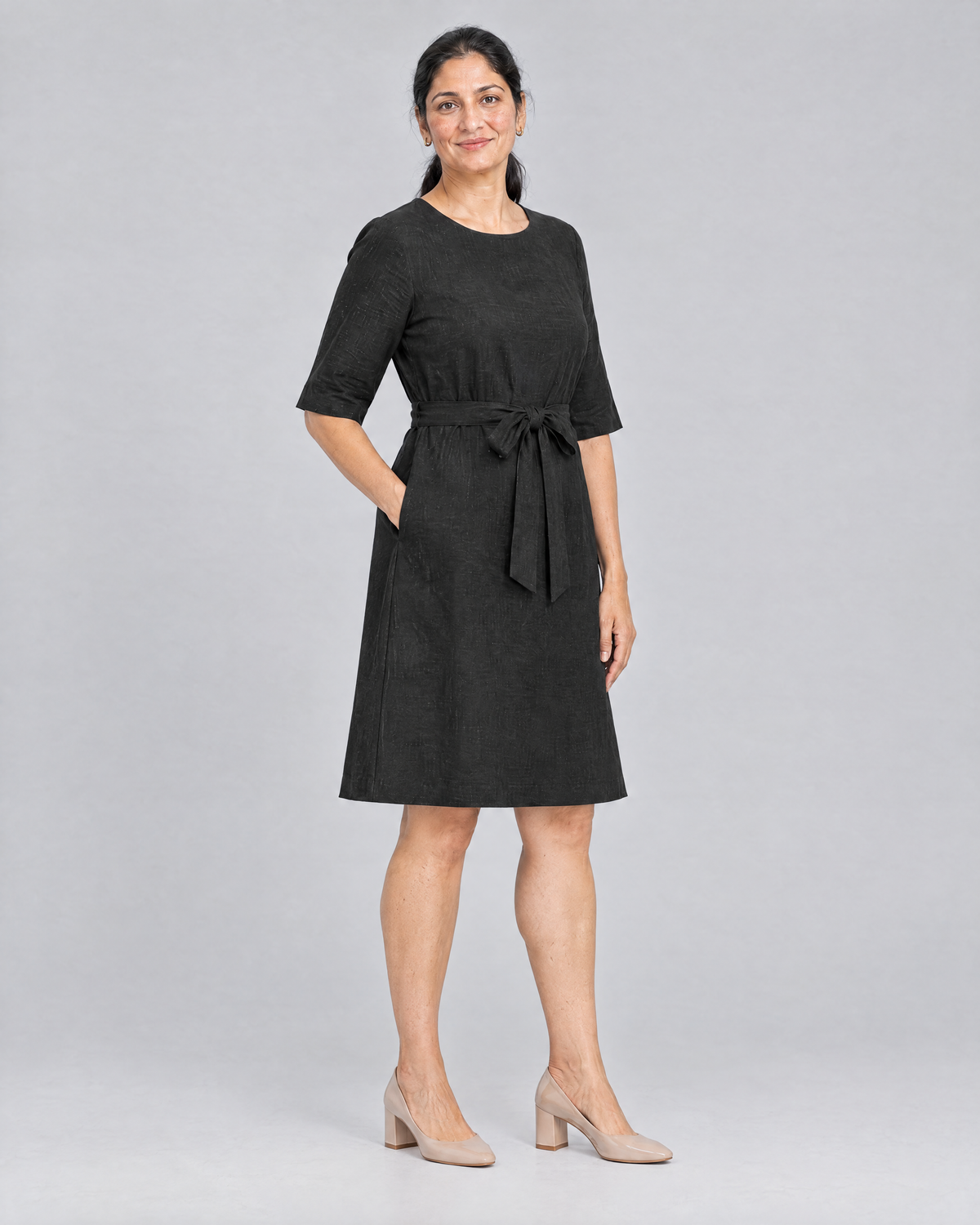 REACH linen dress in Black, three-quarter view