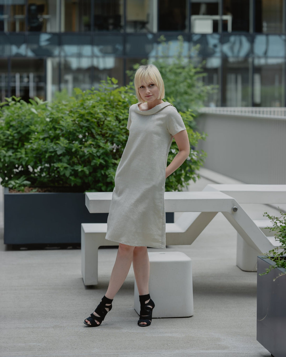 LeMuse STORY linen dress in beige – front full length #Color_Beige
