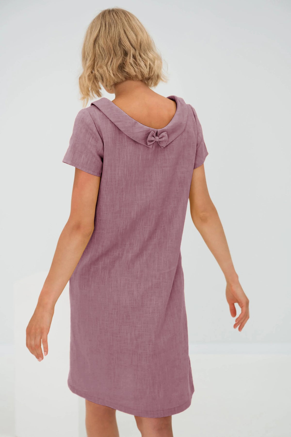 LeMuse STORY linen dress in dusty rose – studio back view #Color_Dusty rose