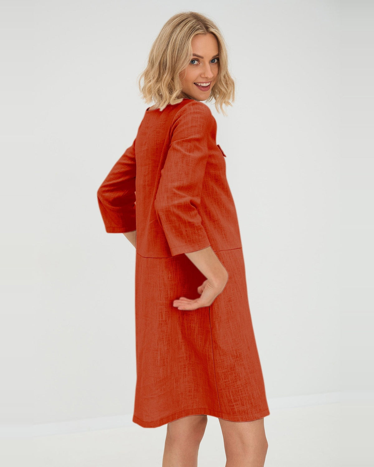 SUN – Linen Blend V-Neck Bow Dress – Orange dress, back view over the shoulder, studio #Color_Orange