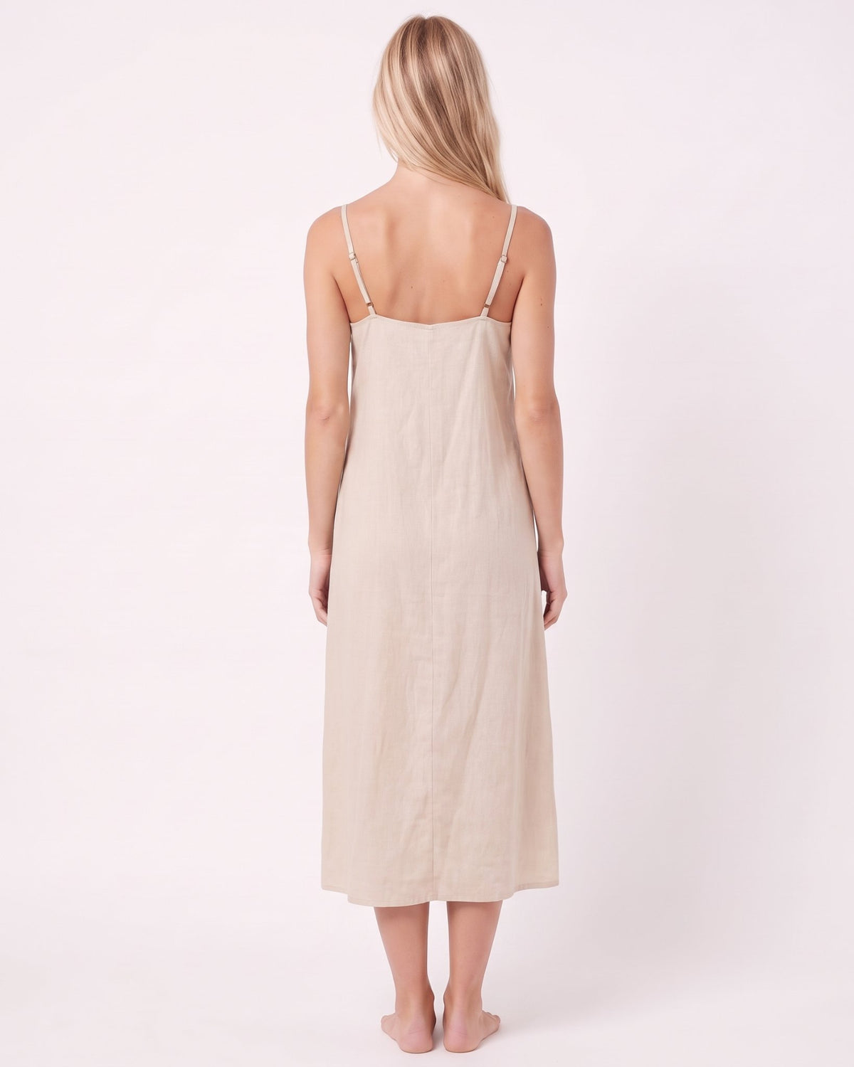LeMuse SUNSET linen dress in beige – model back view studio #Color_Beige