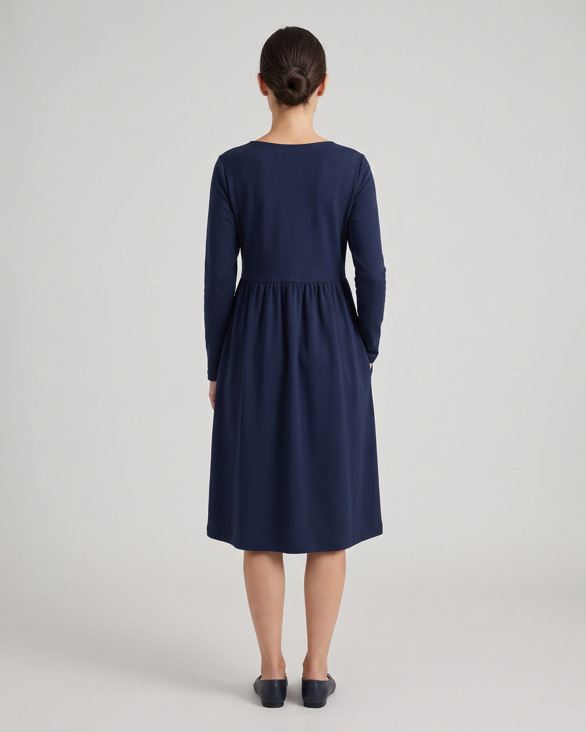 SUNSHINE Punto Milano midi dress in deep blue, back view #Color_Deep blue