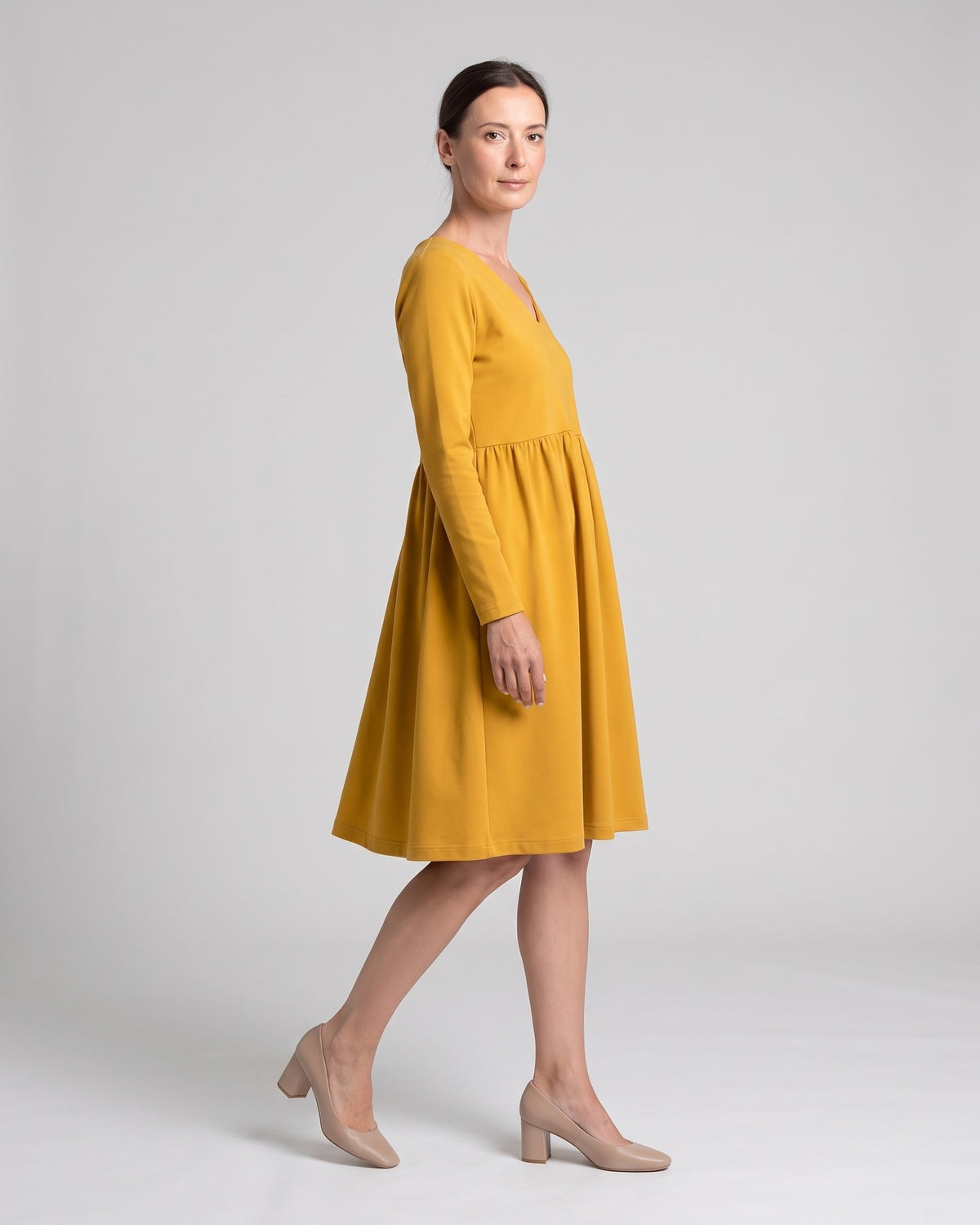SUNSHINE Punto Milano midi dress in yellow, side view in motion #Color_Yellow