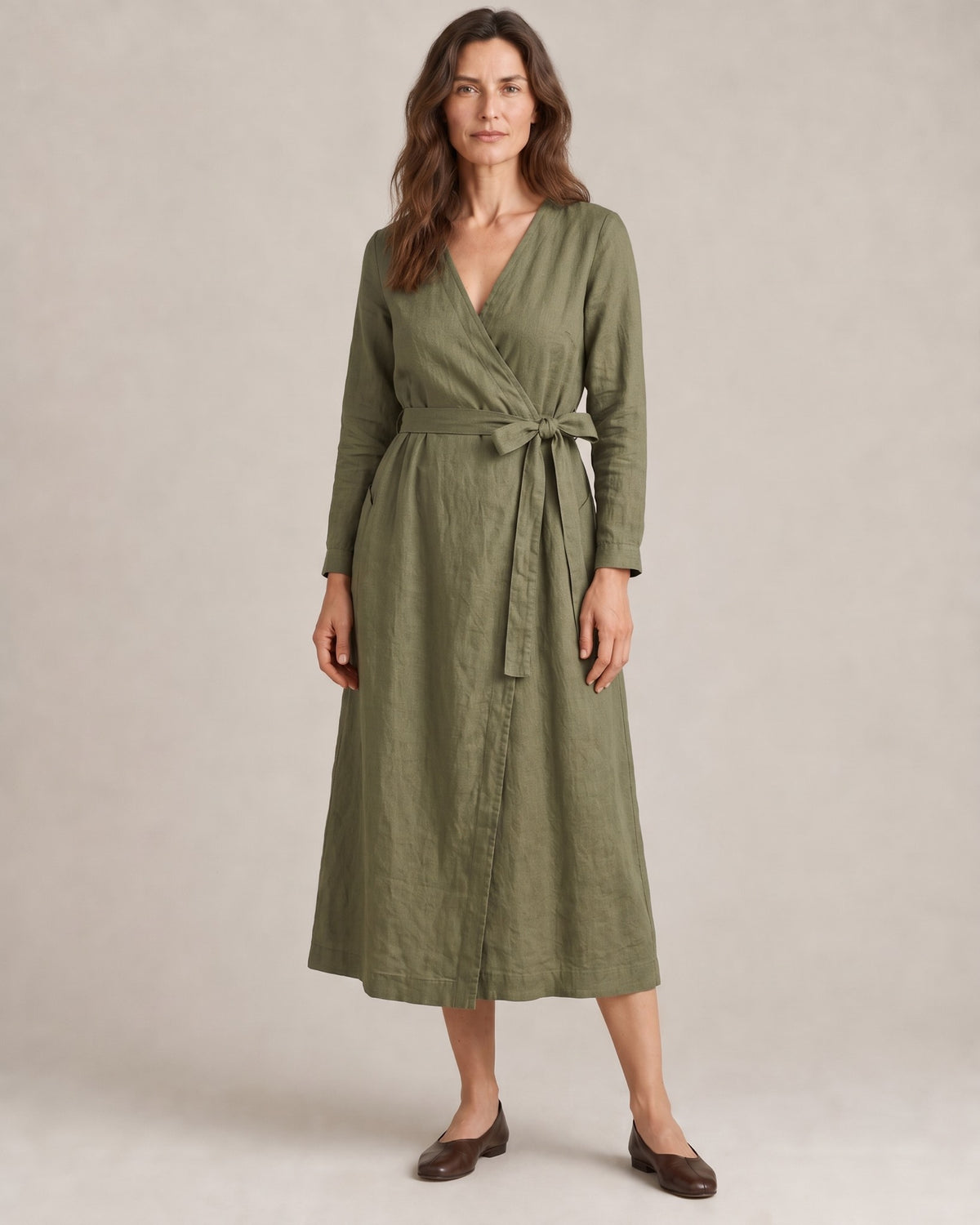 WRAP – alyvuogių žalia lininė suknelė, priekis #Color_Olive green