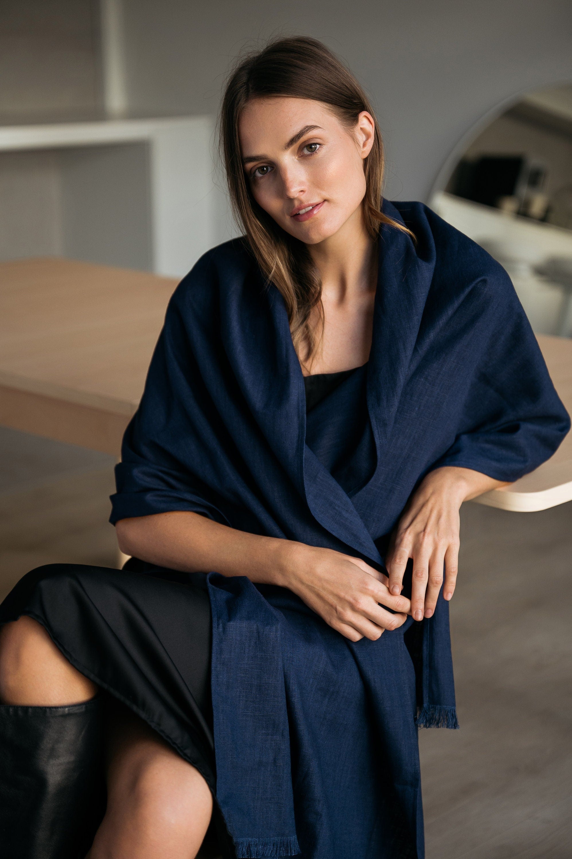 Big SHADOW linen scarf