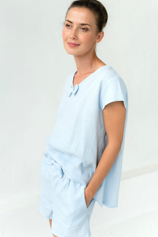 Camisa azul claro, ropa de dormir de lino, camisa de dormir de lino, top de noche de lino, blusa de pijama de lino, top de ropa de dormir de lino, ropa minimalista, cinta