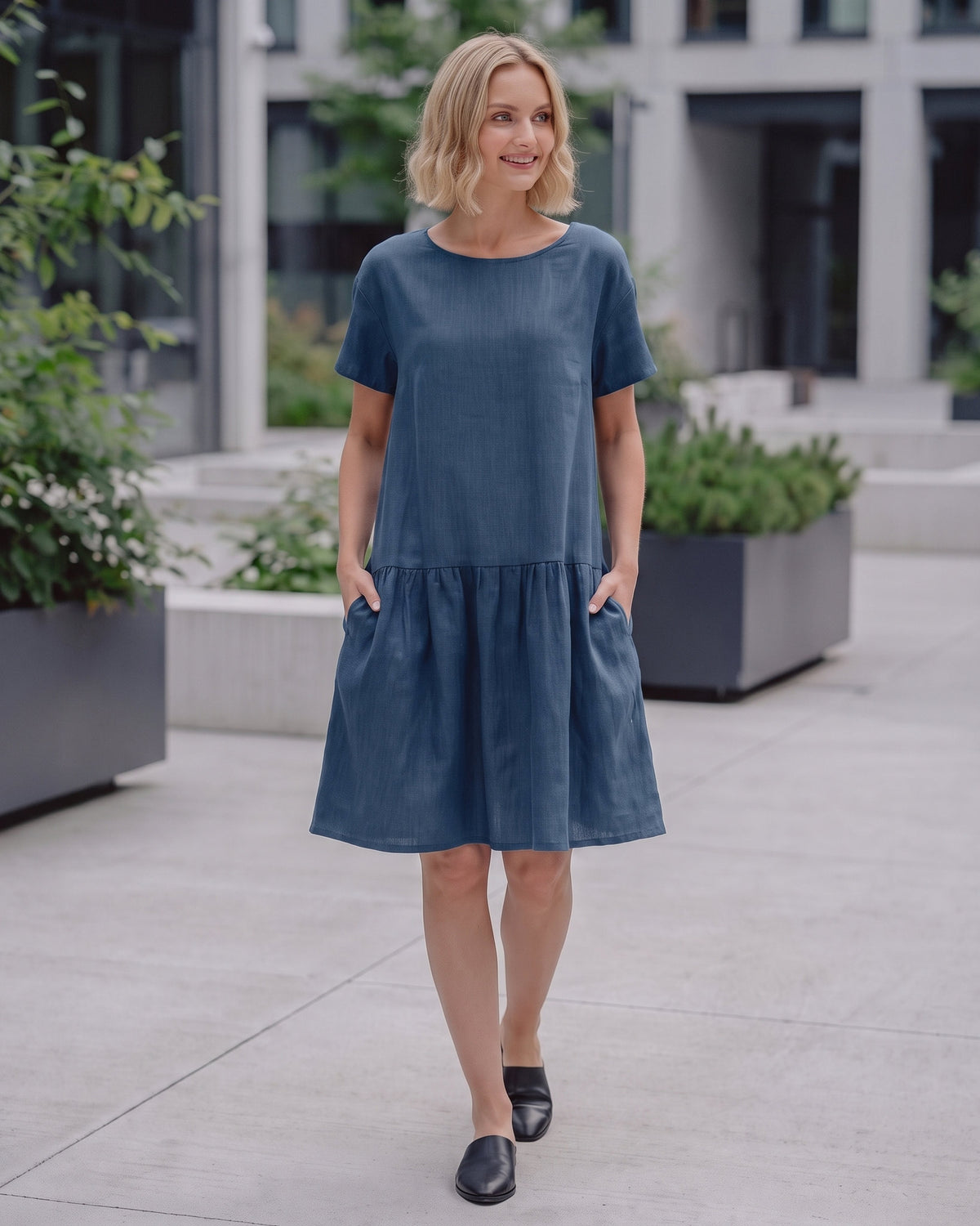 LeMuse BLOSSOM linen dress in blue – lifestyle outdoors #Color_Blue