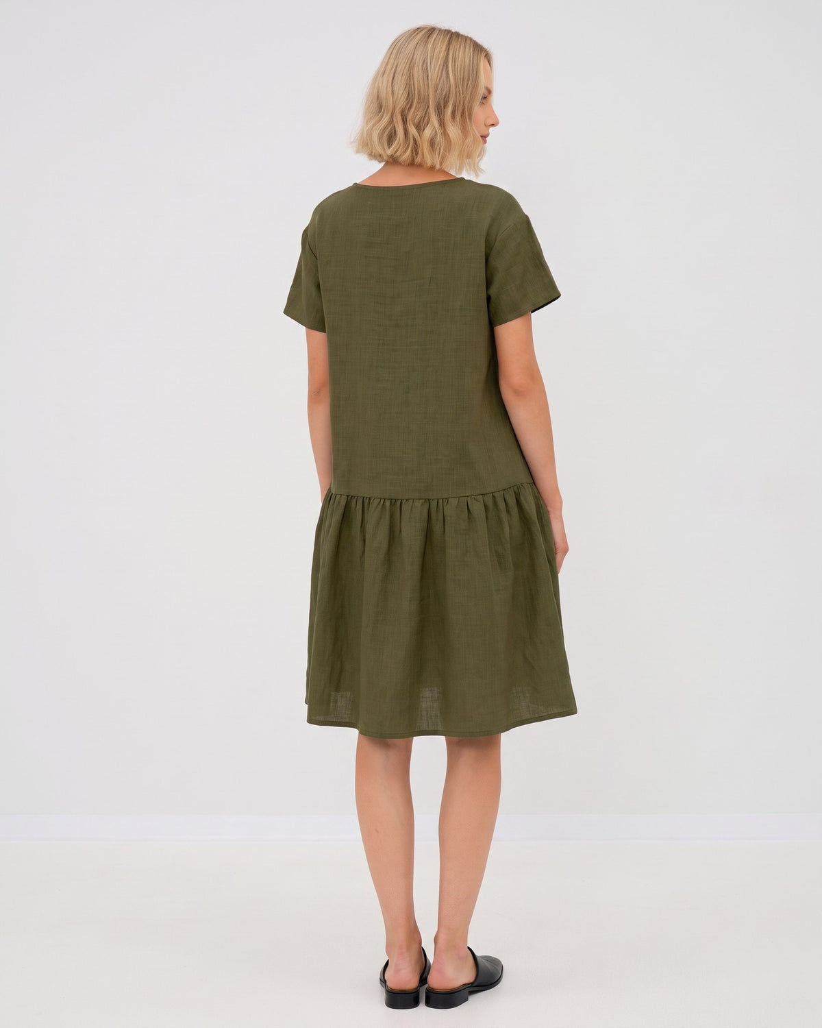 LeMuse BLOSSOM linen dress in olive green – studio back #Color_Olive green