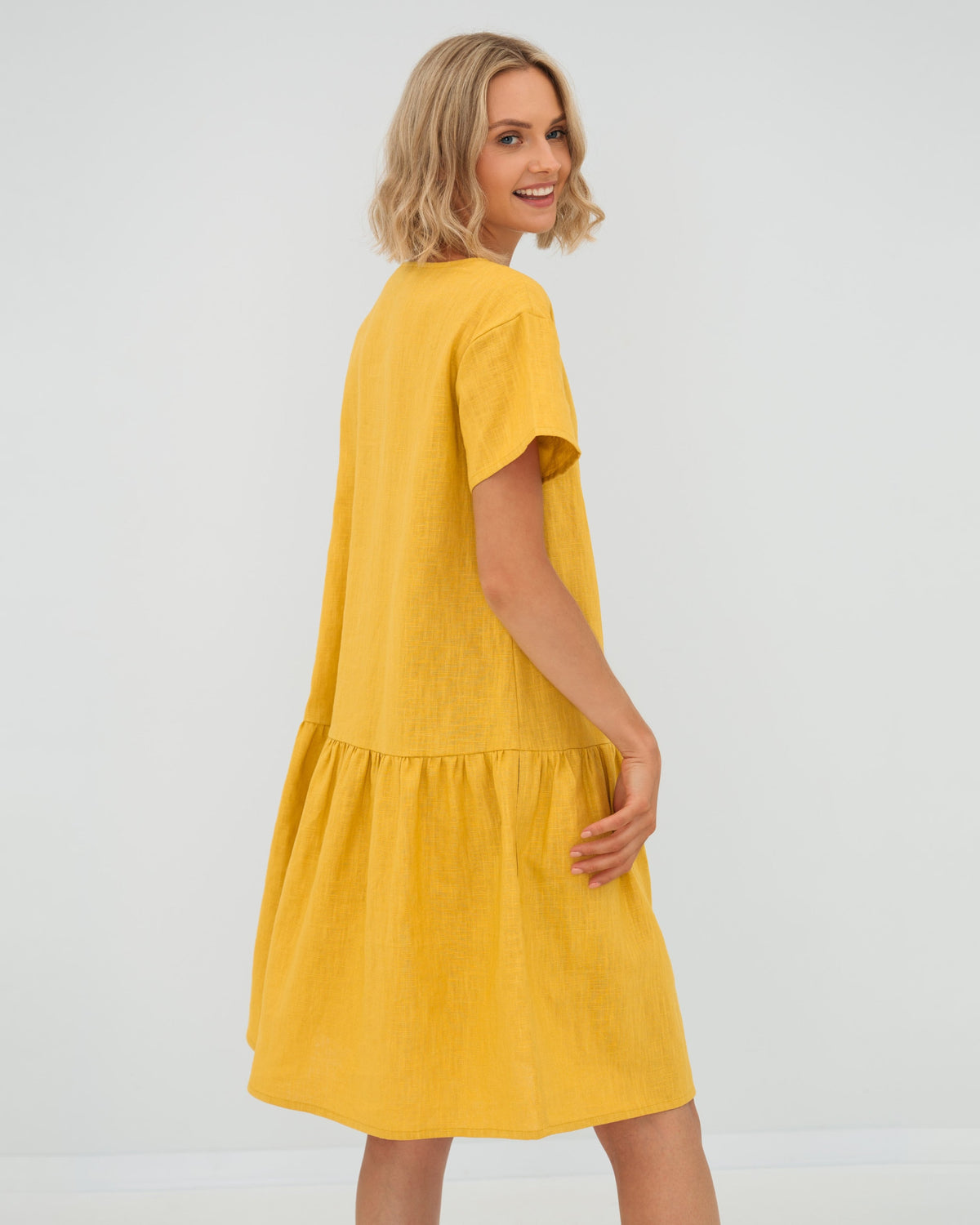 LeMuse BLOSSOM linen dress in yellow – back #Color_Yellow