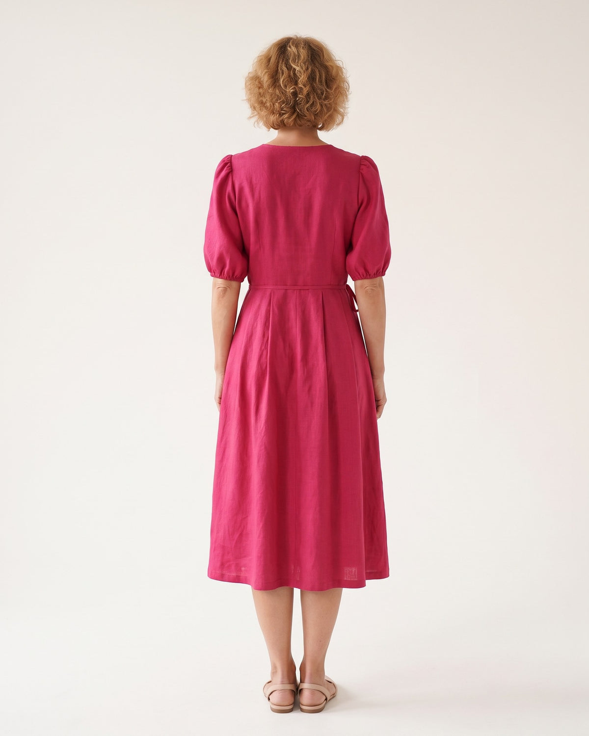 BONNIE – Linen Blend Puff Sleeve Tie-Waist Midi Dress – Cerise suknelė, back view, full length in studio #Color_Cerise