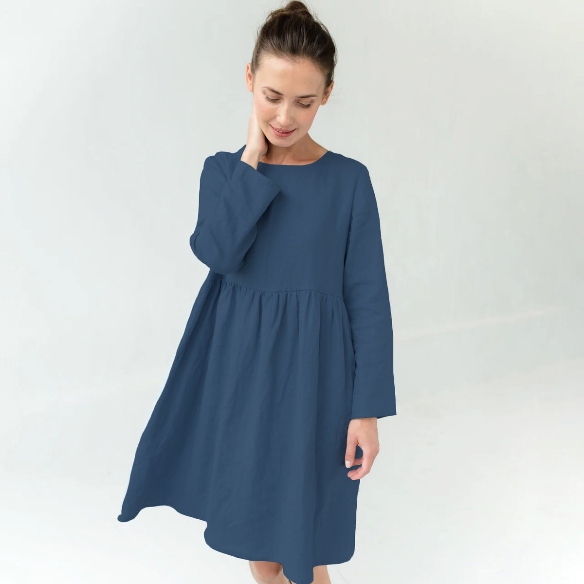 LeMuse CANDY linen dress in blue – studio front #Color_Blue