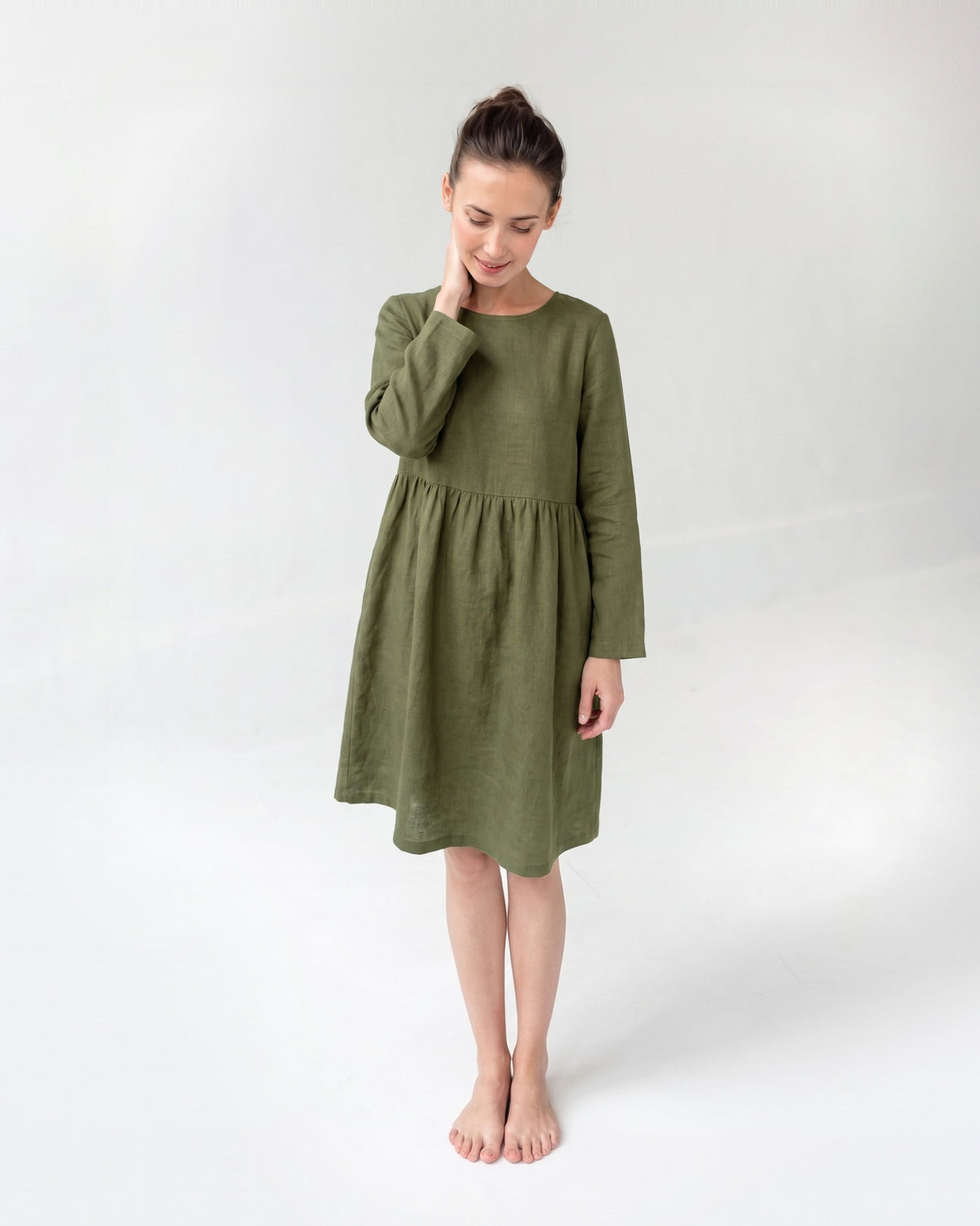 CANDY – Linen Blend Long Sleeve Gathered Dress – Olive green suknelė, priekis #Color_Olive green
