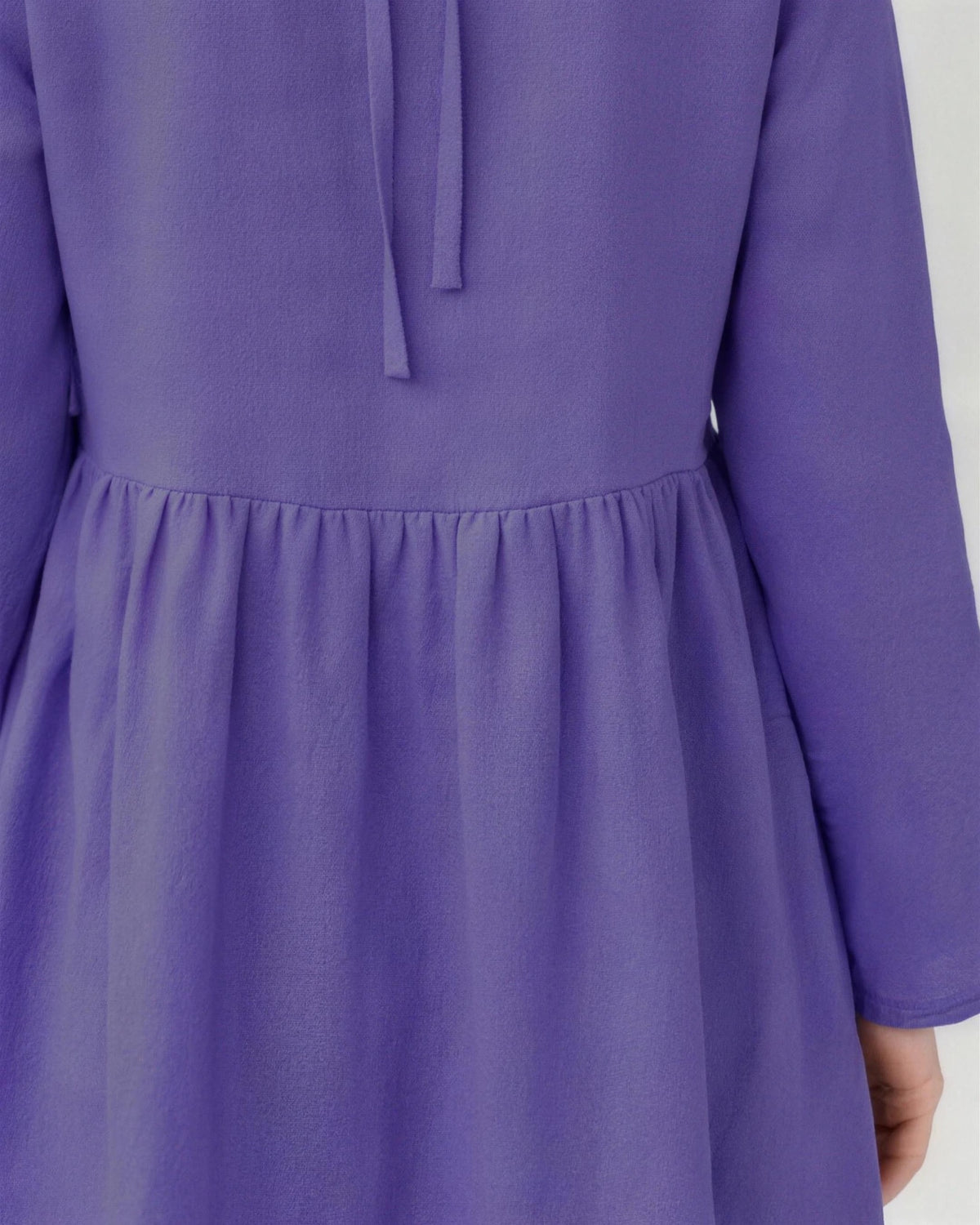 LeMuse CANDY linen dress in purple – fabric detail close-up #Color_Purple
