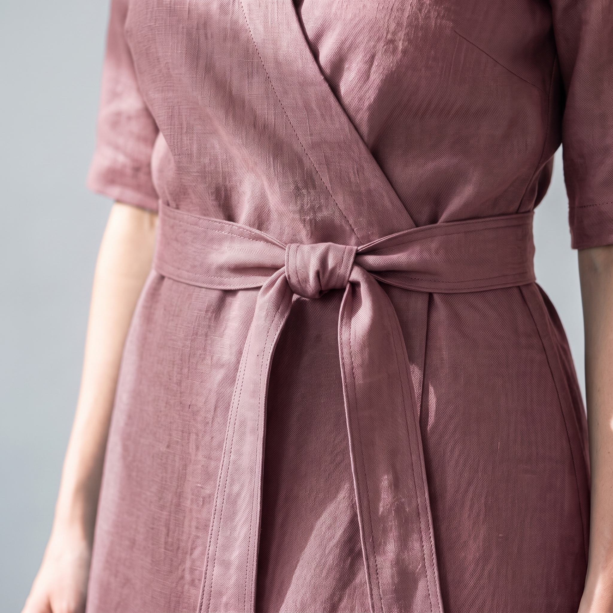 CHLOE — Wrap-Style Linen Dress with Pockets