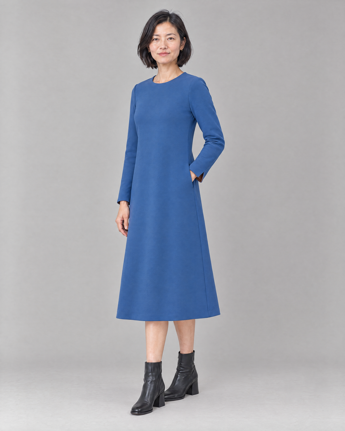 COATFIT blue midi dress, three-quarter view