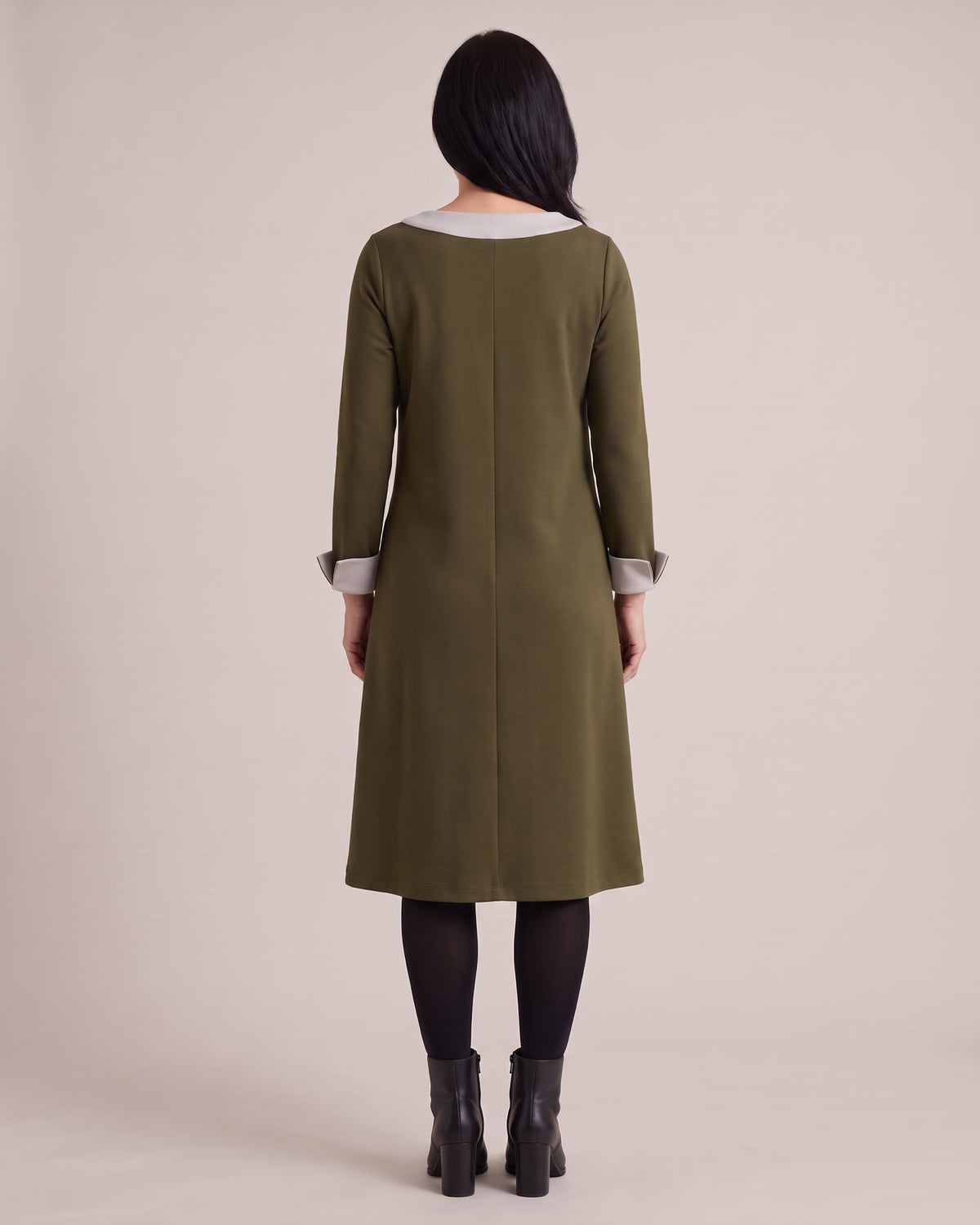 DUO — dvipusė Punto Milano suknelė – žalia suknelė, nugara #Color_Green / Light gray