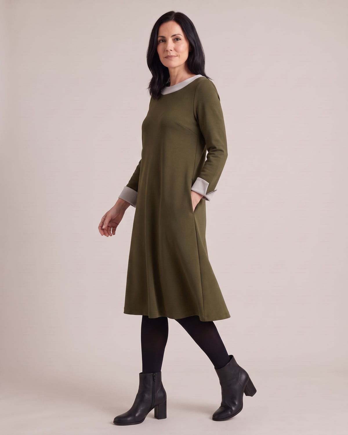 DUO — dvipusė Punto Milano suknelė – žalia suknelė, šonas #Color_Green / Light gray