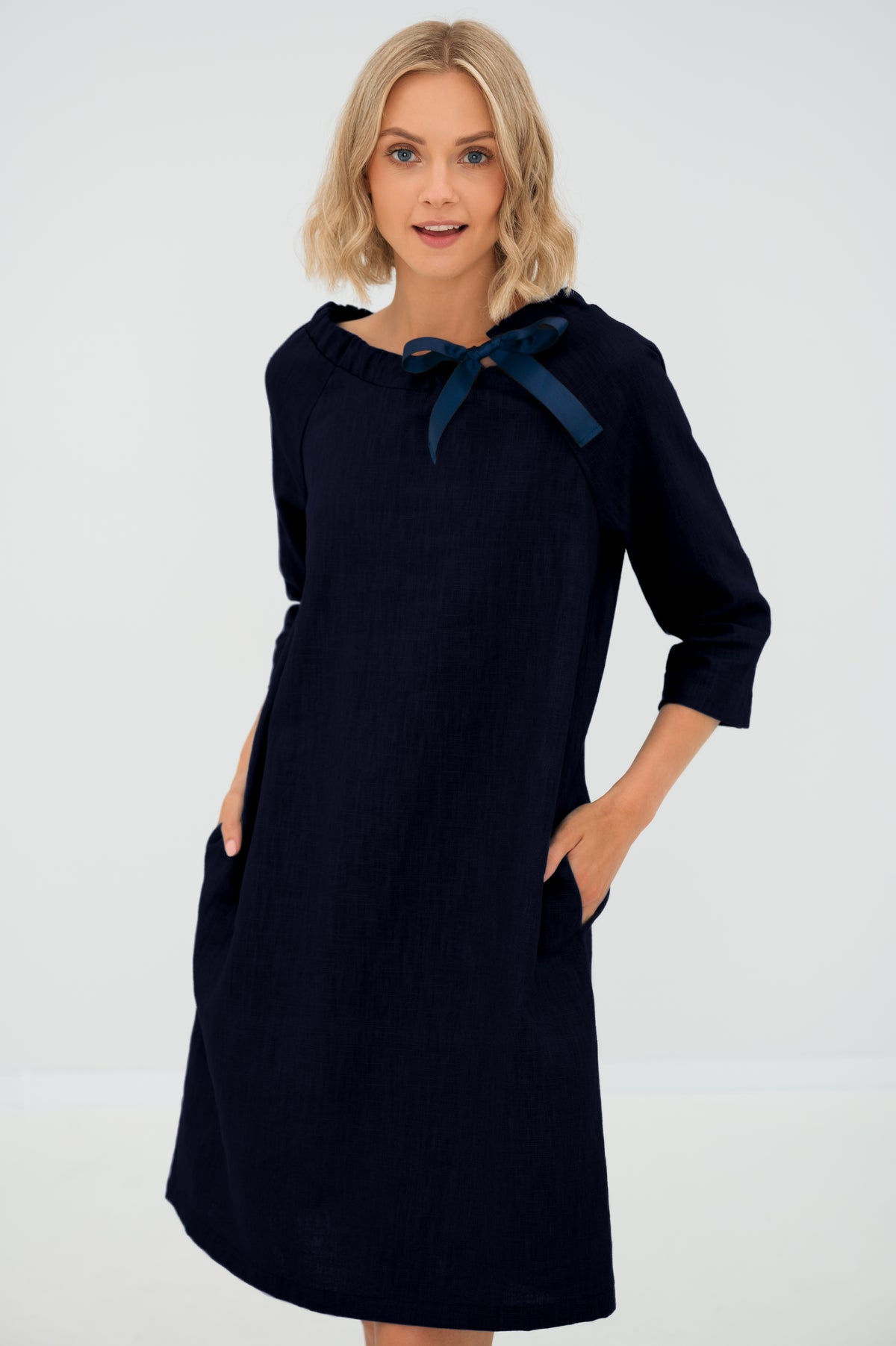 LeMuse FRENCH linen dress in deep blue – studio front view #Color_Deep blue