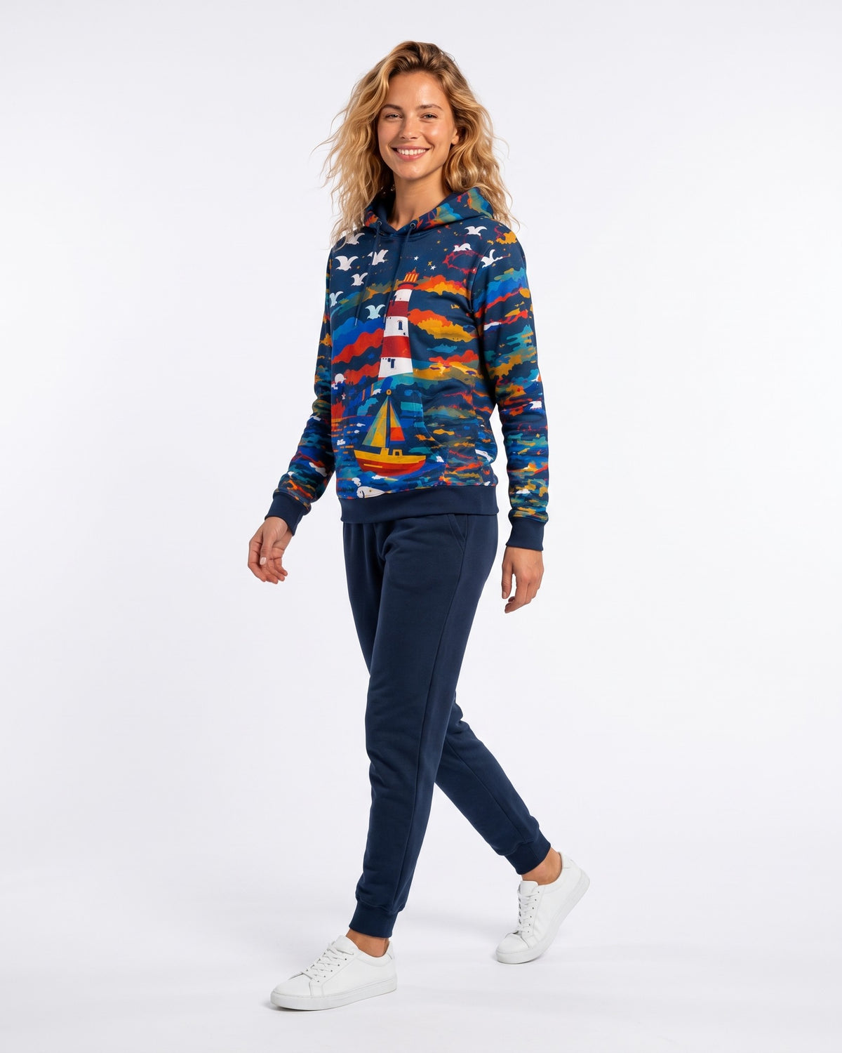 HARBOR – Nida Print Unisex Hoodie – Deep blue džemperis, šoninis vaizdas judesyje #Color_Deep blue