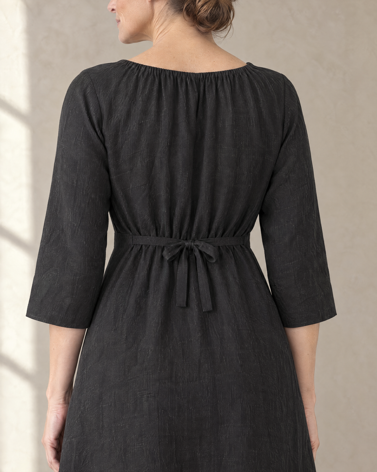 HELENA linen dress in Black, flat back ties and bow