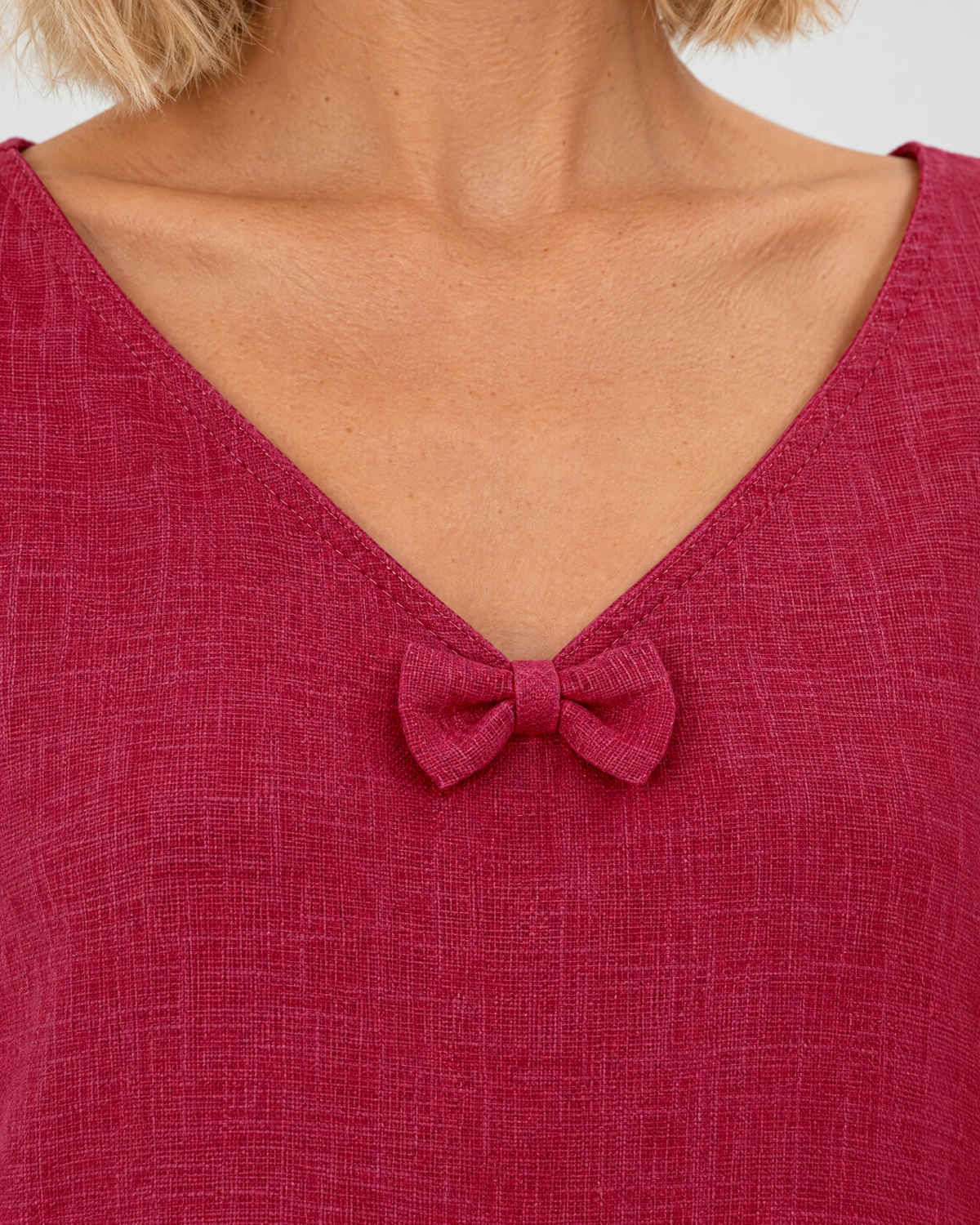 SUN – Linen Blend V-Neck Bow Dress – Cerise dress, bow neckline detail, studio #Color_Cerise