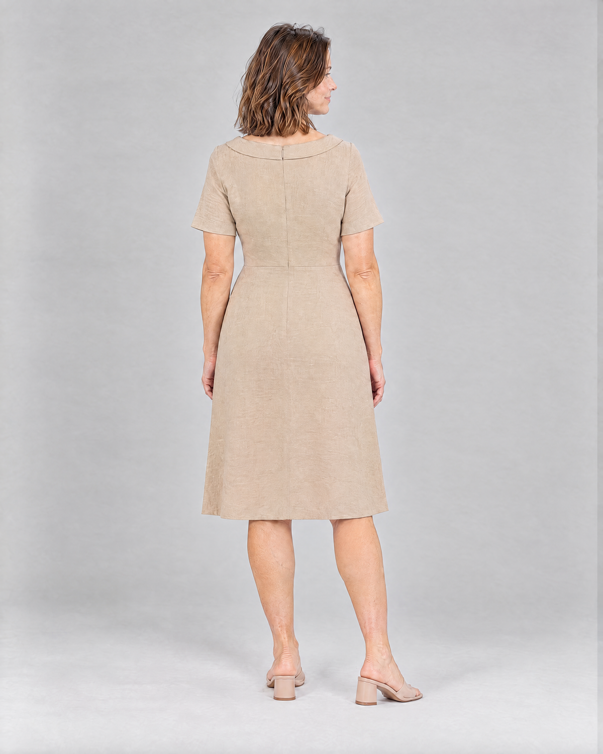 STORY PETITE Beige linen dress back view with concealed back zip