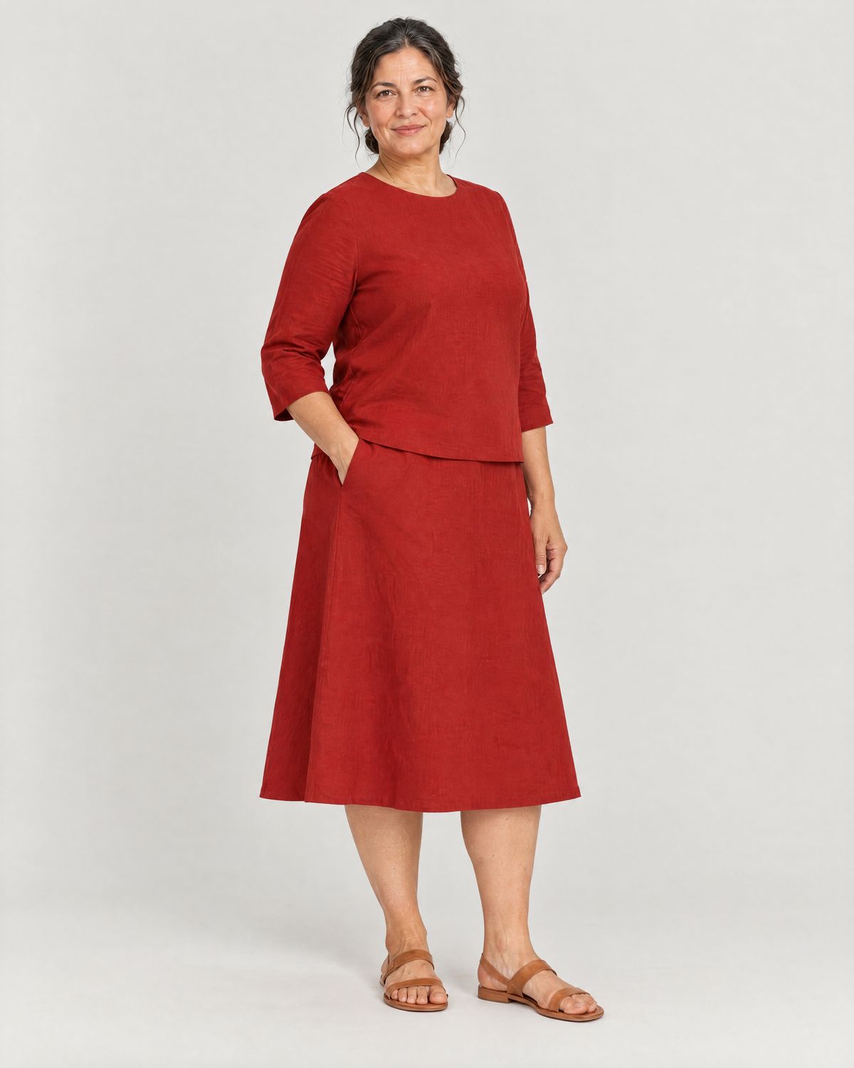 PAIR red linen set, three-quarter view