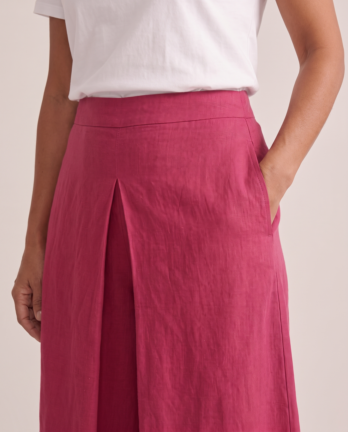 SWAY linen culottes in Cerise, flat front waistband, pleat and pocket detail