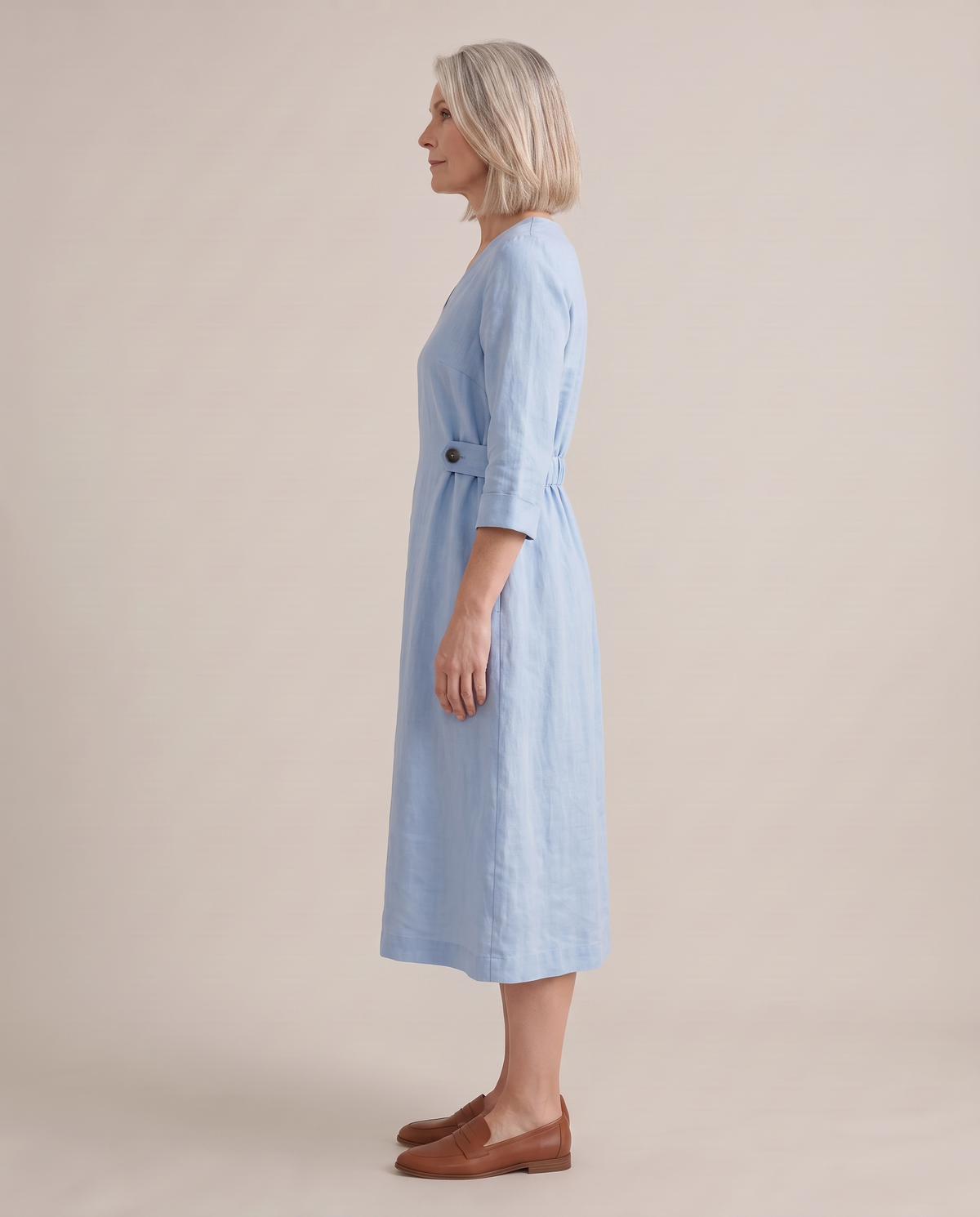 IDA light blue linen dress from the side