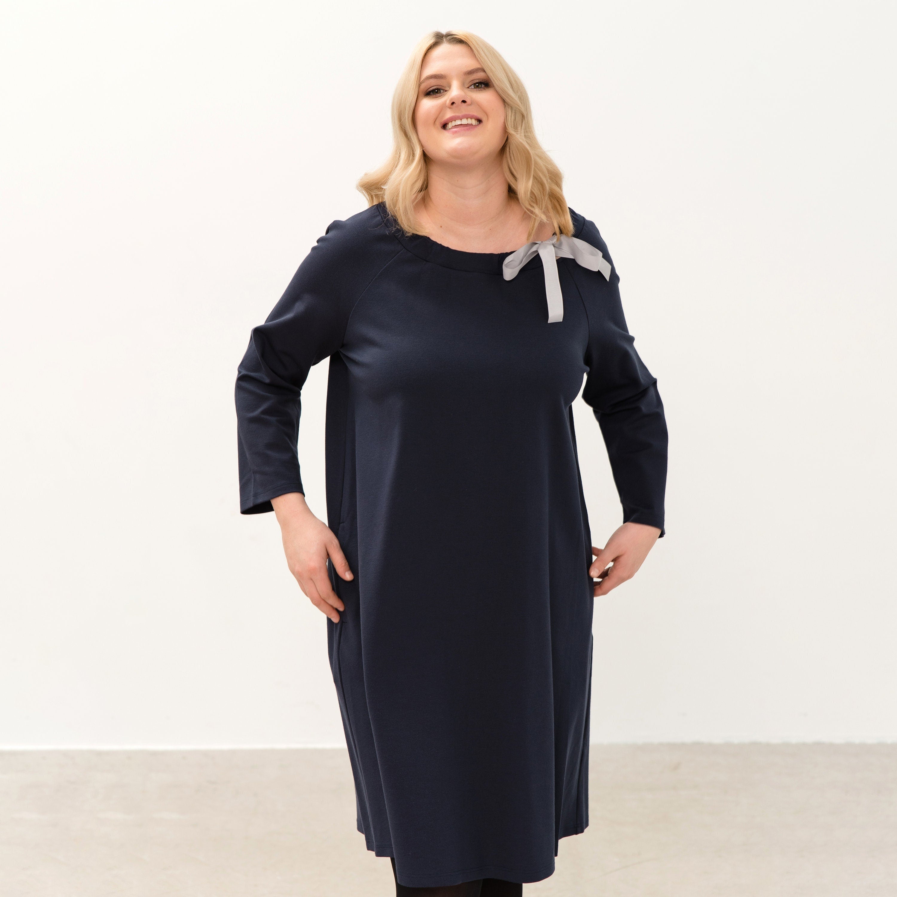FRENCH dress in deep blue #Color_Deep blue