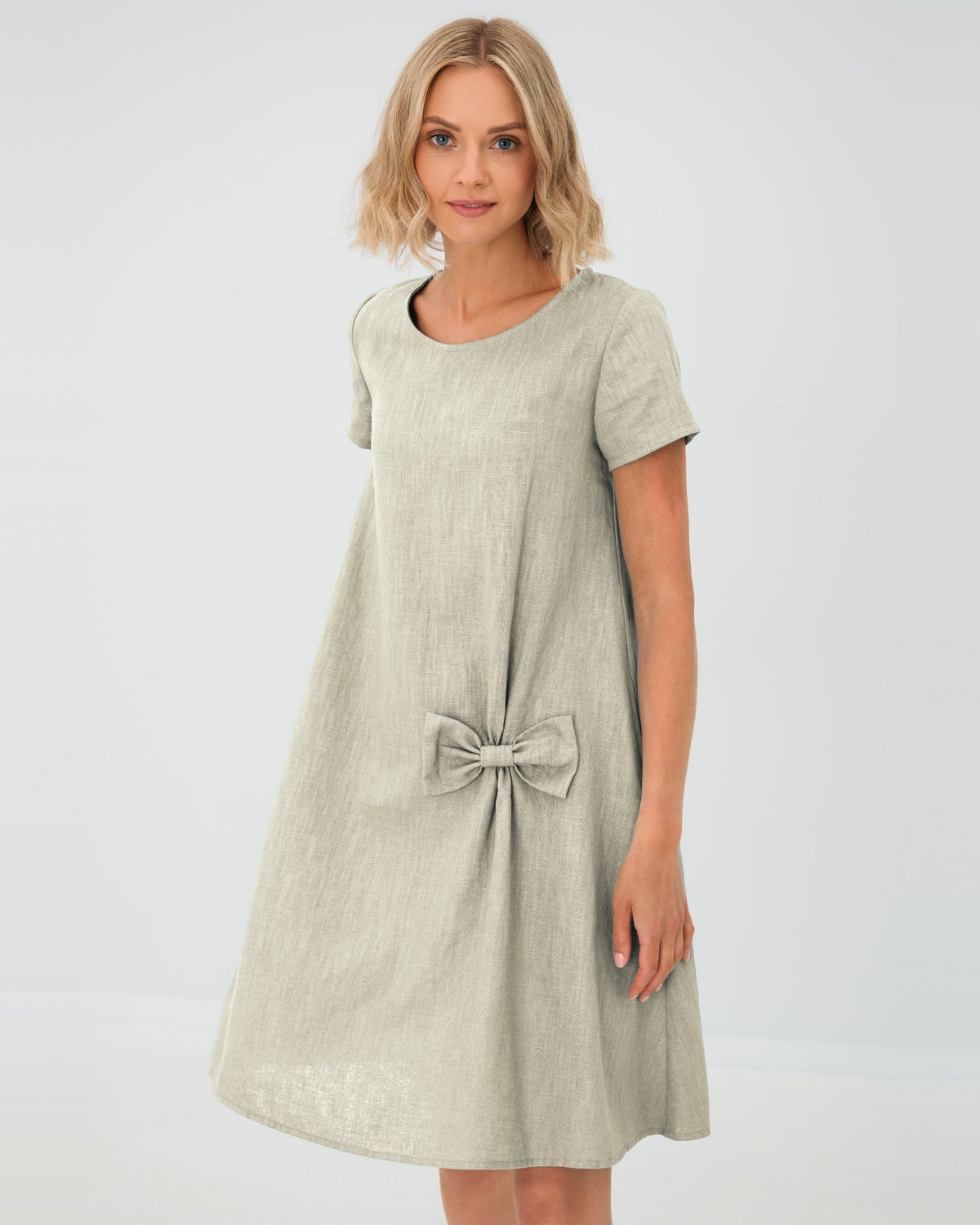 LeMuse SUMMER KISS linen dress in beige – studio front view