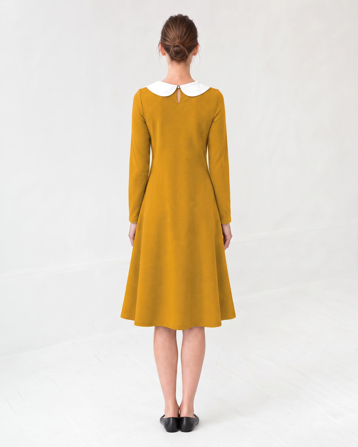LOVER – Itališko punto Milano suknelė geltonos spalvos, nugara #Color_Yellow