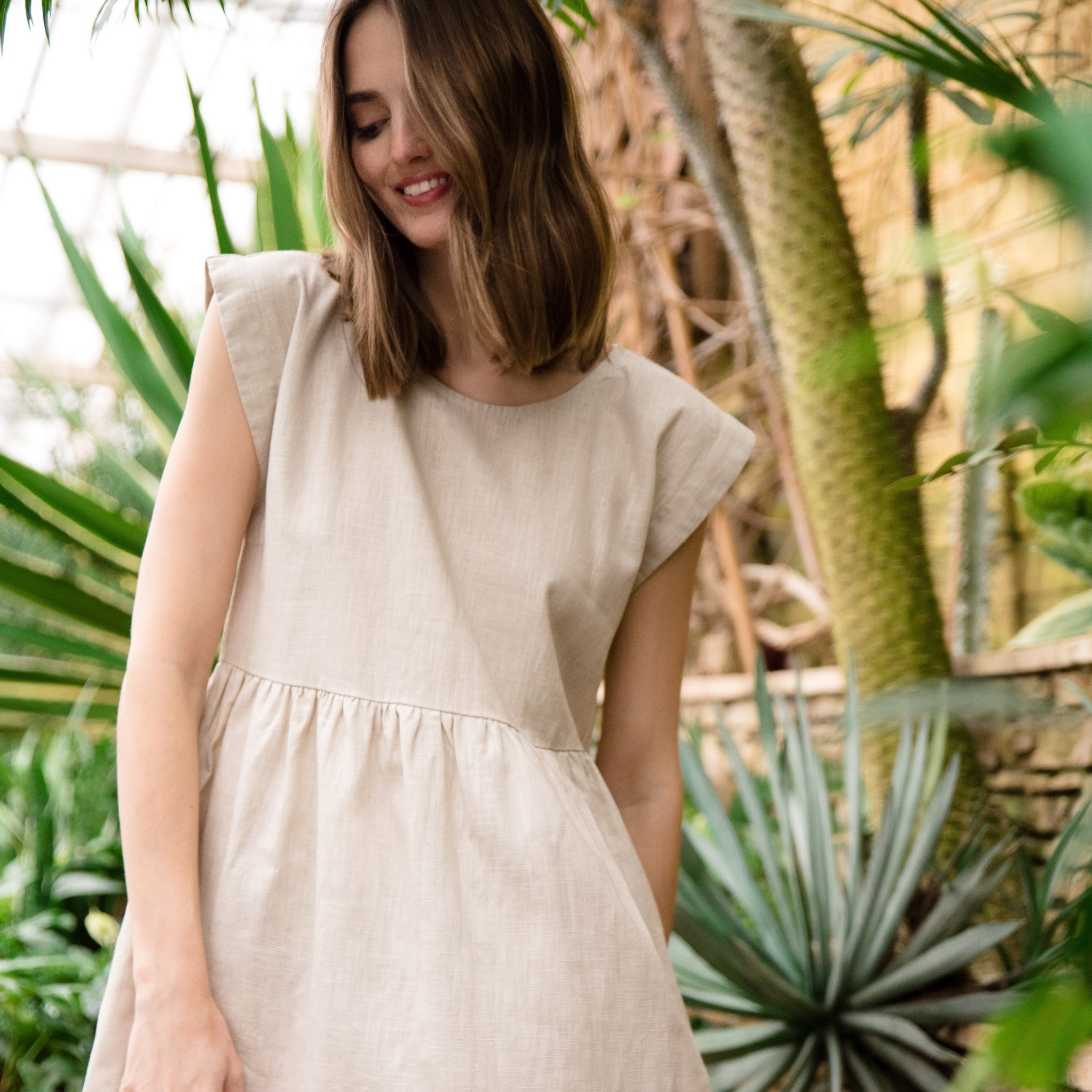 LUNA — Relaxed Linen Dress with Pockets