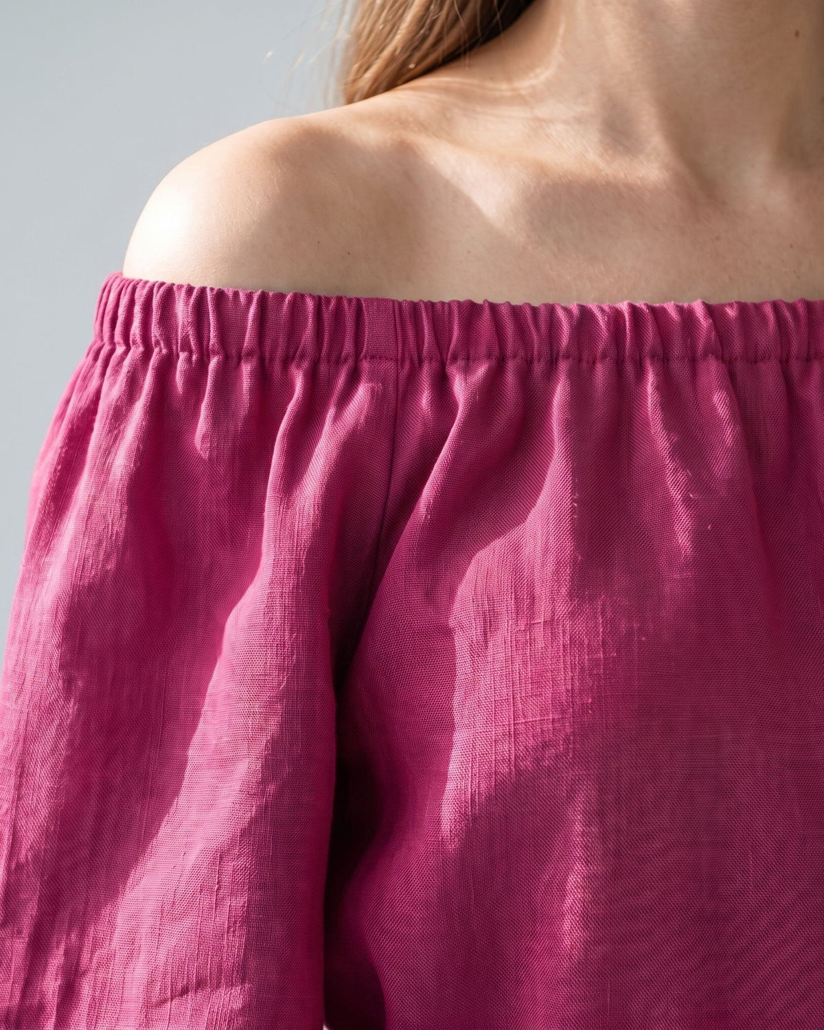 MOON – Cerise off-shoulder linen midi dress, fabric detail close-up #Color_Cerise
